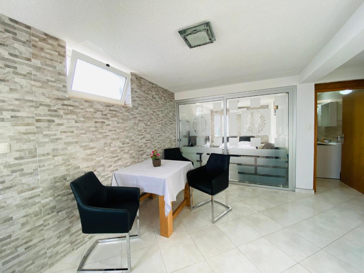 Apartmani-Joe Podglavica Экстерьер фото